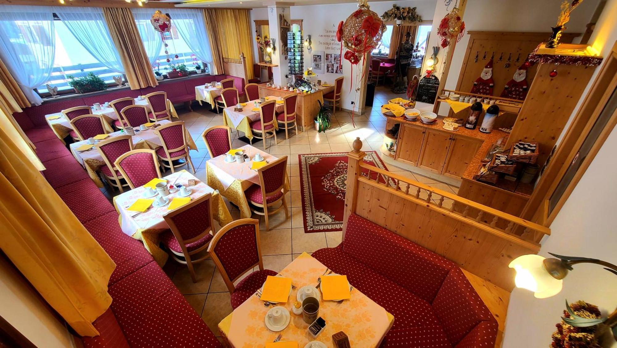 Hotel Garni Ongaro Selva di Cadore Exterior foto